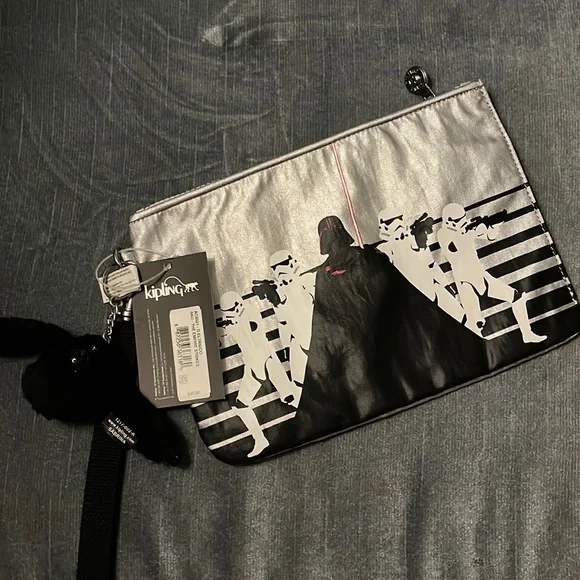 Kipling Ellettronico Star Wars Large Cosmetic Pouch - Picture 3 of 11